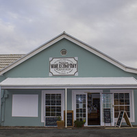 Hermanus - Wine & Company - Exterior