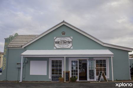 hermanus_wine_shop_wine_and_company_outside_view_1568278216