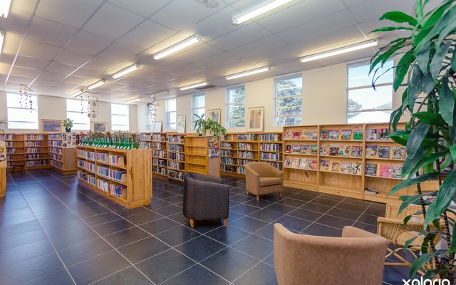 Kleinmond_public_library_interior_2_1530081684_1568965737 Kleinmond_public_library_interior_2_1530081684_1568965737