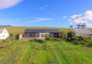 R2,780,000 | 3 Bedroom House For Sale In Napier