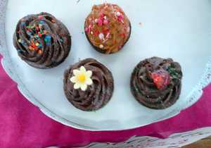 'Red Riding Hood' Themed Birthday Party Cake & Cupcakes