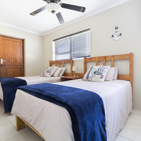 Gansbaai - Pearly Stay Self Catering Accommodation - Three Quater Bed In Room