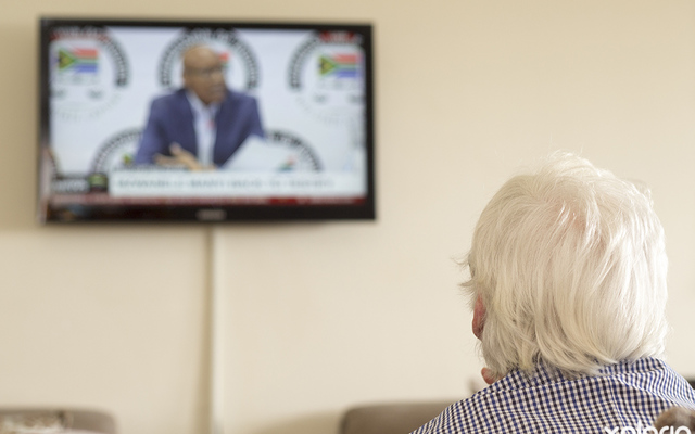 napier_retirement_homes_napier_retirement_home_watching_tv_1547017487_1571921226