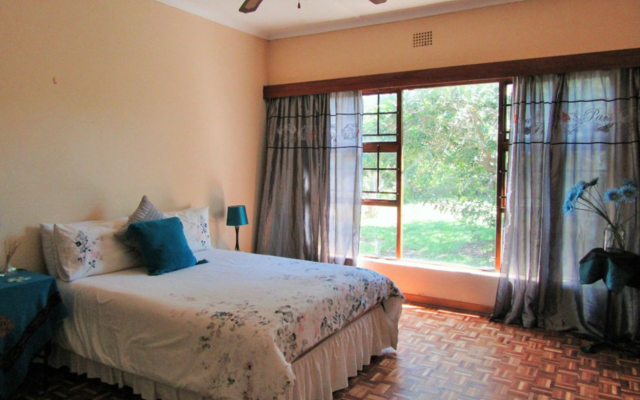 seeff_napier_4_bedroom_bedroom_1_1572262121