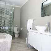 Hermanus - Property Outline - Bathroom