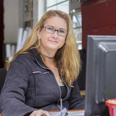 Gansbaai - R & R Aluminium and Glass - Friendly Receptionist