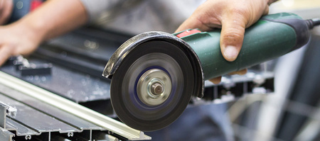 gansbaai_home_and_garden_r_and_r_aluminium_and_glass_rounding_edges_1573135194