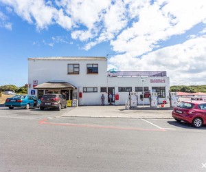 Convenient One-Stop Shop in Kleinbaai 