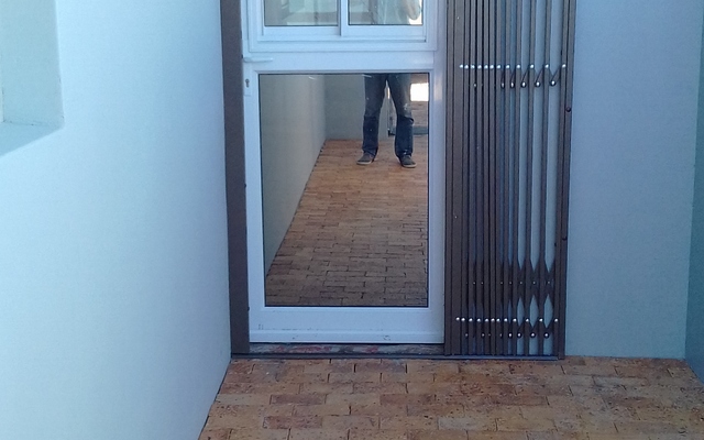 Retractable Security Door 1