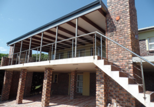 5 Bedroom House To Rent in De Kelders