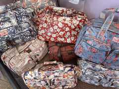 Beautiful Bag Perfect For A Weekend Away!