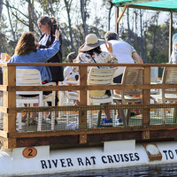 Stanford - River Rat Boat Cruises - Making Memories