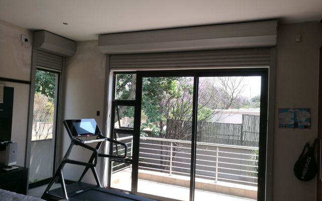 DOMESTIC ALUMINIUM ROLLER SHUTTER DOORS