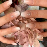 Acrylic Ombre - The Beauty Spot - Beauty Clinic