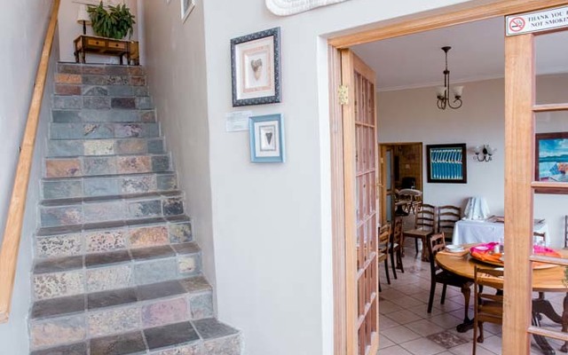 Aire_del_mar_lobby_and_dining_room_1522054095_1_1574855456