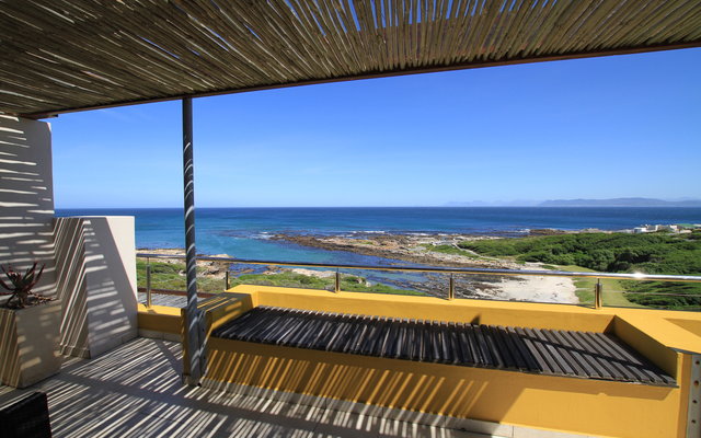 PS_1_Balcony_1575031492