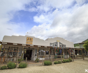 Seasonal Trading Hours