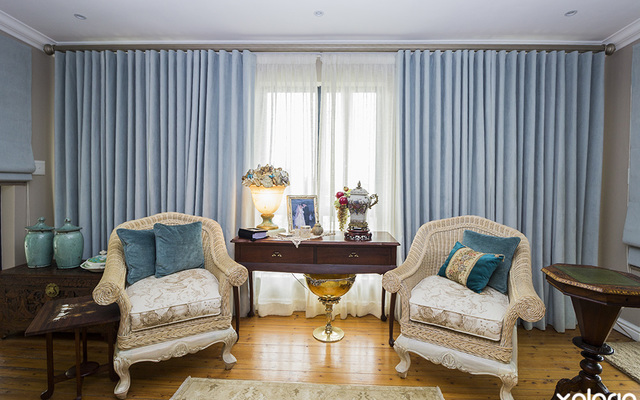 bredasdorp_home_and_garden_elizabeth_white_interiors_entrance_of_house_redecorated_1556199444_1578400416