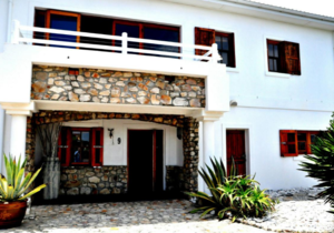 7 Bedroom House For Sale In Klipfonteyn