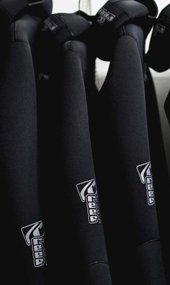 Fish_Fever_Gansbaai_wetsuits_1581344329