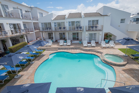 swimming_pool_rooms_1583487339