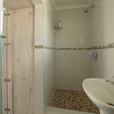 Struisbaai - Cape Agulhas Charters and Accommodation - Shower