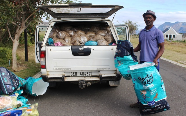 Willem Maclean - Delivering Pet Food in Stanford Free of Charge