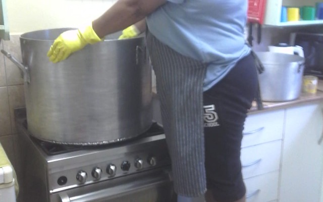 PK_Louise_cooking_for_250_1588831590