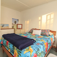 Riviersonderend - Khomeesdrif Camping Site - Cottage Main Bedroom