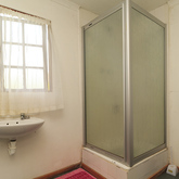 Riviersonderend - Khomeesdrif Camping Site - Cottage Shower