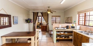 Gansbaai_town_lodge_open_plan_kitchen_lounge_1519909060_1593692272