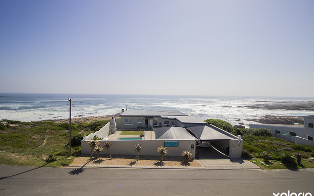 gansbaai_accommodation_on_the_rocks_bead_and_breakfast_outside_view_1556110332_1595230156
