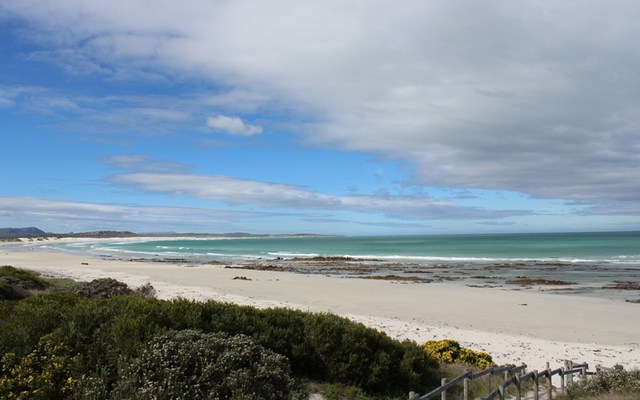 Franskraal_Beach_1595337415_1603106006 Franskraal_Beach_1595337415_1603106006