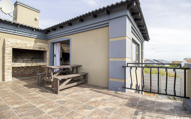 gansbaai_accommodation_the_blue_tuscan_villa_outside_braai_area_1565946743_1596538799 gansbaai_accommodation_the_blue_tuscan_villa_outside_braai_area_1565946743_1596538799