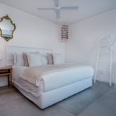 Bedroom - Romans Villa Boutique Guest House - Gansbaai