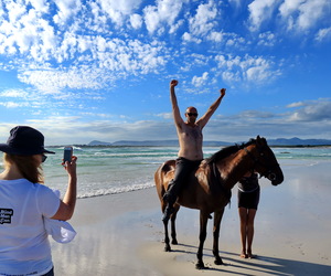 BUFFELJAGSBAAI to PEARLY BEACH, Monday 24 August 2020