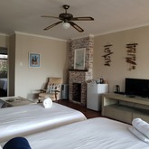 Spacious Family Room - Saxon Lodge - Gansbaai
