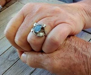 Beautiful Wedding Ring made by Tanzanites and Diamonds of Hermanus