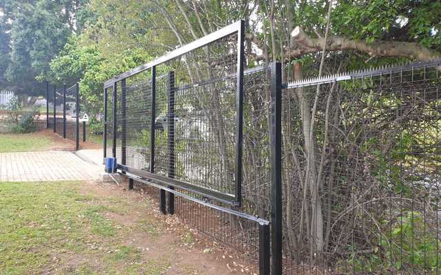 Invizi Fence - Attractive And Very Secure