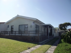 R1,795,000 | 3 Bedroom House For Sale in Franskraal