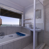 Gansbaai - Boetiek Huis - Unit 2 Bathroom