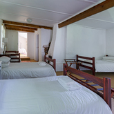 Aloe Room - Bodhi Khaya Nature Retreat - Xplorio™ Gansbaai