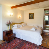 Pincushion Room - Bodhi Khaya Nature Retreat - Xplorio™ Gansbaai