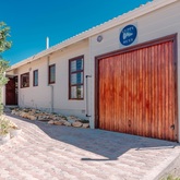 Exterior - Guppy Huys - Xplorio™ Gansbaai