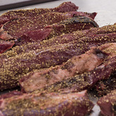 Slicing Biltong - Die Markie LaBoucherie - Xplorio™ Gansbaai 