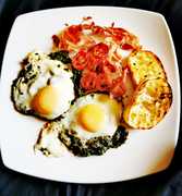 Breakfast under a canopy of granadillas