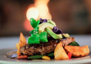 We are waiting to serve you your favourite dishes and cakes!