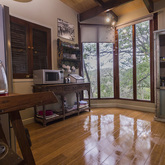 Wild Pod Eco Villa Kitchen - Bodhi Khaya Nature Retreat - Xplorio™ Gansbaai