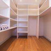 Walk-in Closet - Bodhi Khaya Nature Retreat - Xplorio™ Gansbaai