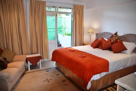 Family and Pet-Friendly Self-Catering Accommodation in Hermanus